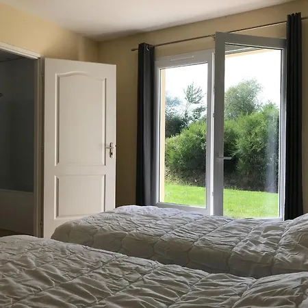 Nyaraló In Parthenay With Bubble Bath *