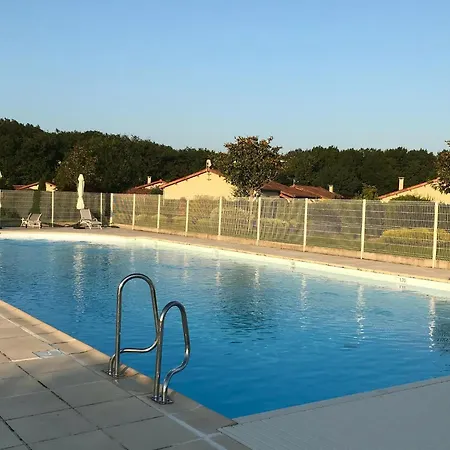 Beautiful With Shared Pool Les Forges (Deux-Sevres)