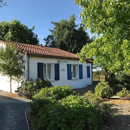 Nyaraló In Parthenay With Bubble Bath *