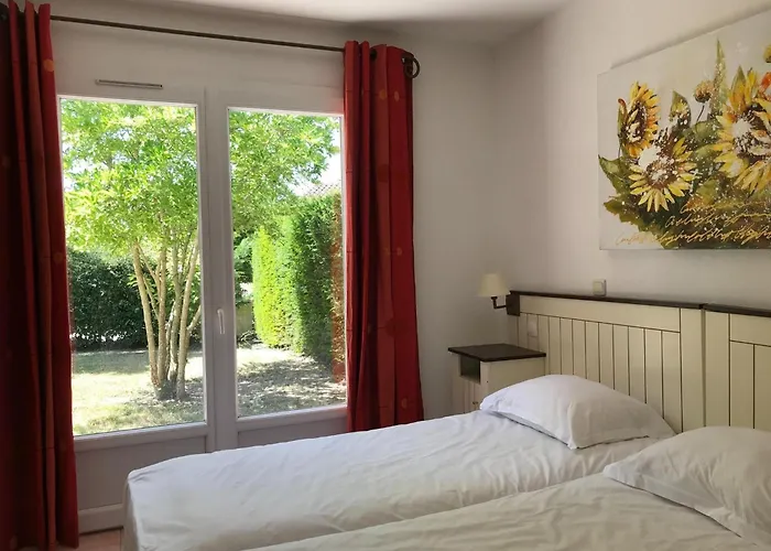 In Parthenay With Bubble Bath بيت للعطل Les Forges (Deux-Sevres)