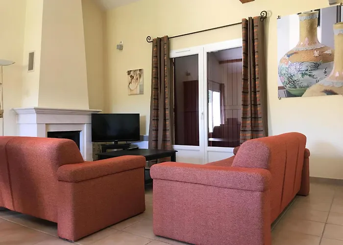 In Parthenay With Bubble Bath * Les Forges (Deux-Sevres)