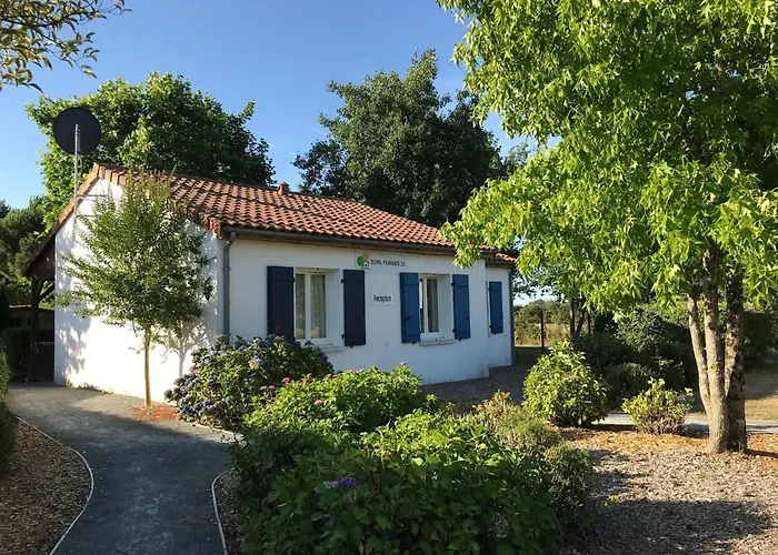 بيت للعطل In Parthenay With Bubble Bath *